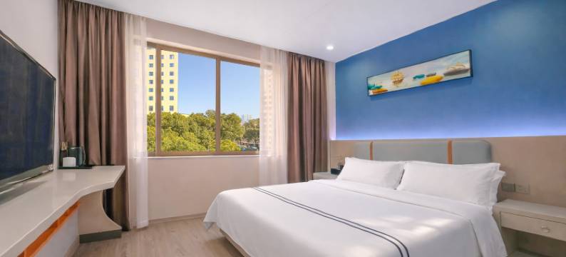 常山季朵酒店(中商广场店)图片