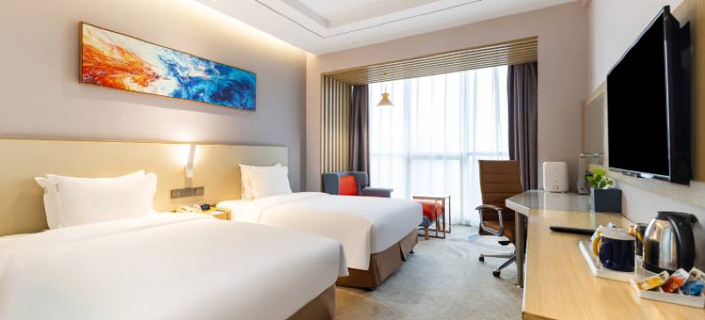 鞍山中心智选假日酒店图片