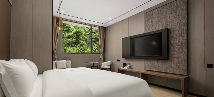 柏纳酒店(康定情歌广场店)图片