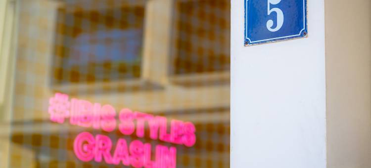 宜必思尚品南特中心格拉斯兰广场酒店(Ibis Styles Nantes Centre Place Graslin)图片