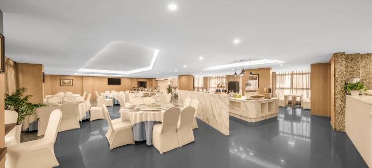 光宇尚滨戴斯酒店(南坪步行街店)图片