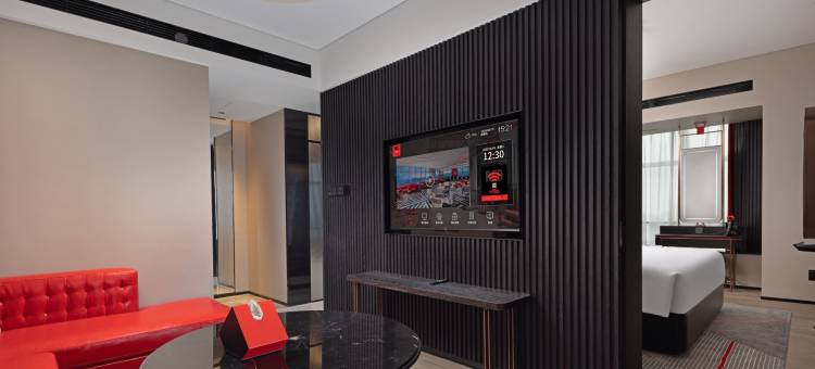 珠海拱北口岸RadissonRED丽芮酒店图片