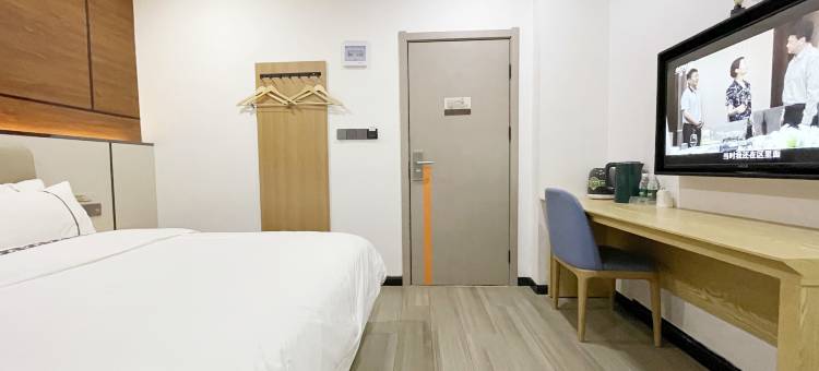 精途酒店(武汉左岭地铁站店)图片