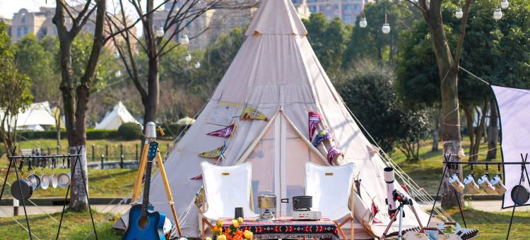嗨KING野奢电影营地图片