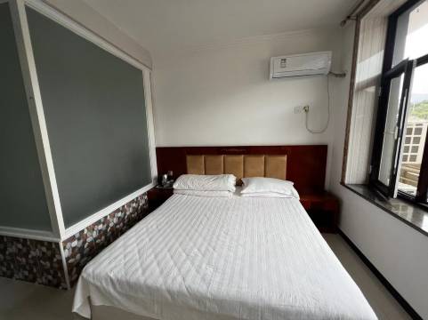 隆化兴鑫温泉宾馆