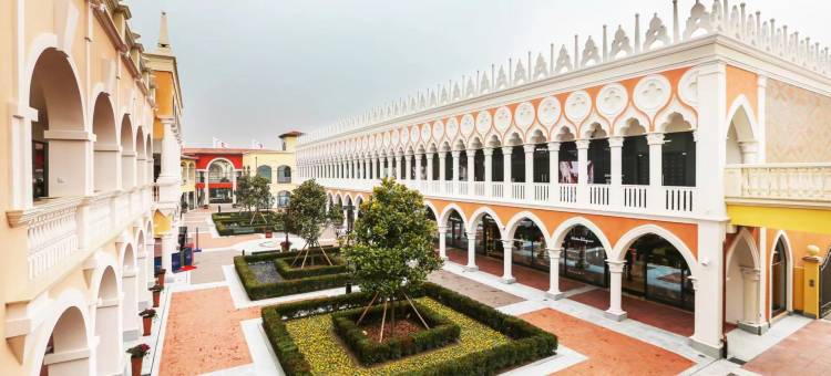 如家·UP华驿精选酒店(武清高铁站中信广场店)图片