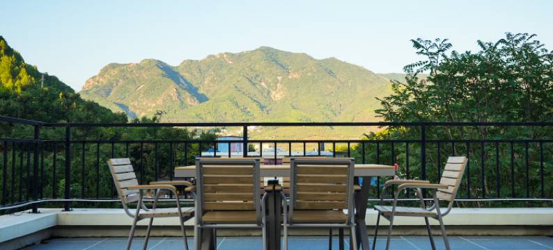 慢山拾舍乡宿(天津梨木台九山顶店)图片