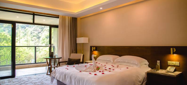 宁海天明山森林温泉大酒店图片