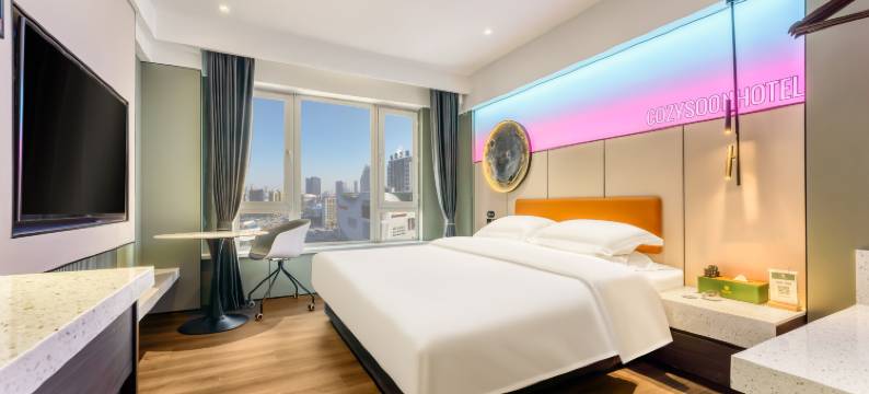 轻呈高空酒店(哈尔滨西站万达广场店)图片