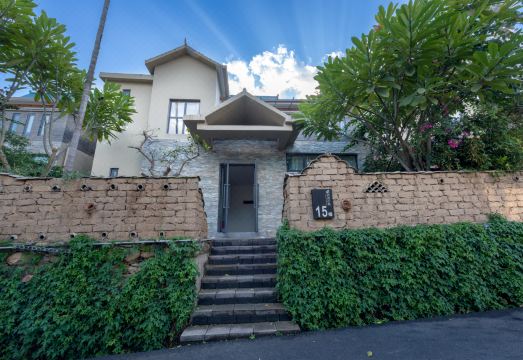 Shiguang Xiaozhu Hotel Hotel Overview