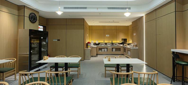 美宜家连锁酒店(辉县太行大道店)图片