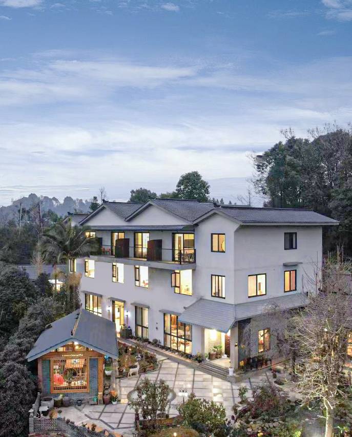 云端雅舍酒店(乐山五通桥区菩提山公园店)图片