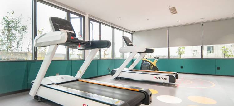 宜必思尚品酒店(南充火车站西华师大店)图片