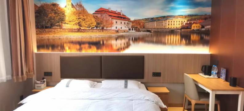 盛闲漫享酒店(大连旅顺外国语大学店)图片