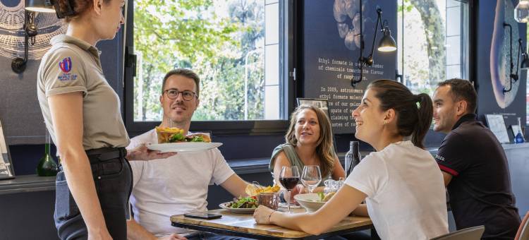 里昂卢米埃尔蒙普莱斯尔美居酒店(Hôtel Mercure Lyon Centre Lumière)图片