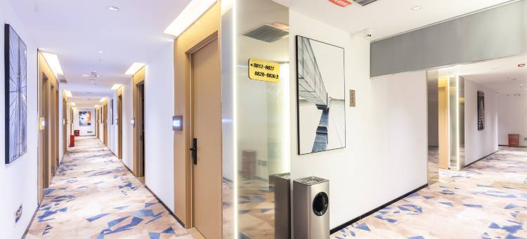 蚂蚁·光年电竞酒店(重庆北站店)图片