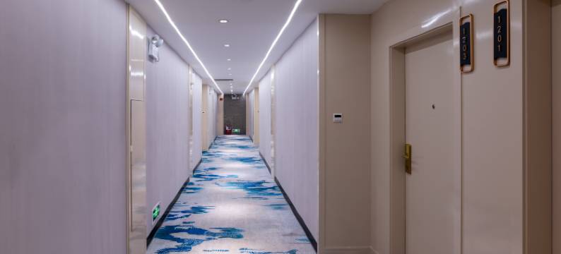 新侨都酒店(江门三十三墟街地王广场店)图片