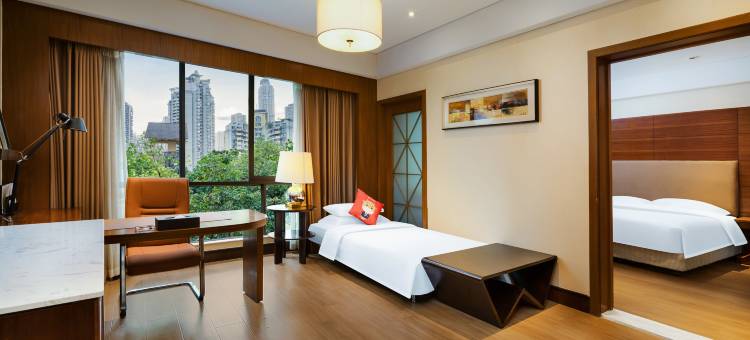 朗丽兹酒店(重庆南滨路圣地温泉店)图片