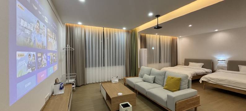 iLiLi爱莉莉影音民宿(大理古城西门店)图片