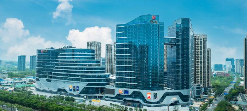 万汇城酒店(南京江北新区工业大学店)图片