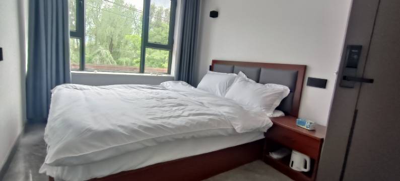 山雨来民宿(巩留湿地公园店)图片
