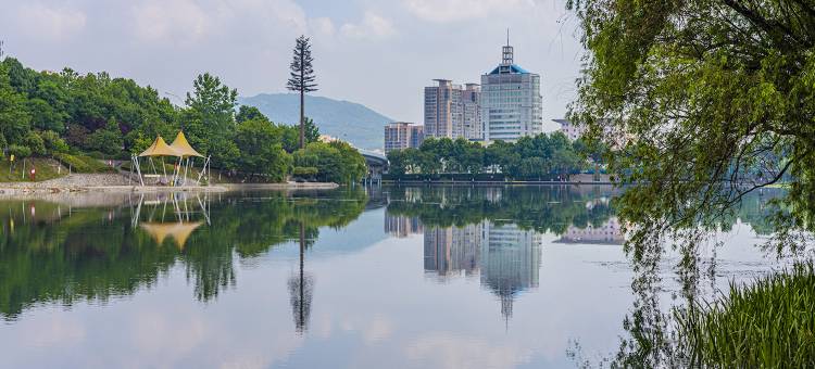 海逸·菲诺酒店(掇刀万达店)图片