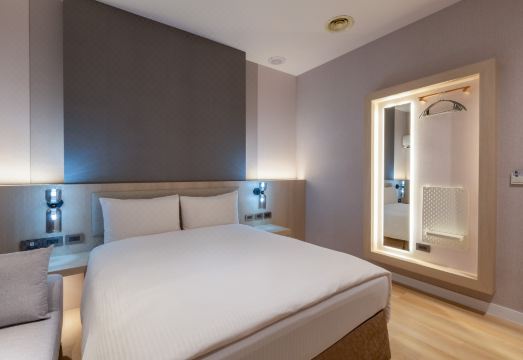 富翔大饭店外景图