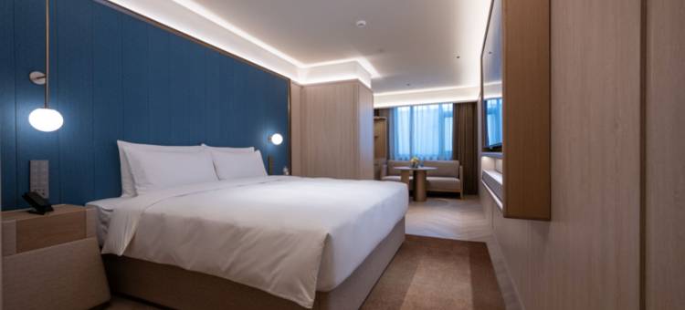 深圳罗湖口岸国贸桔子水晶酒店图片