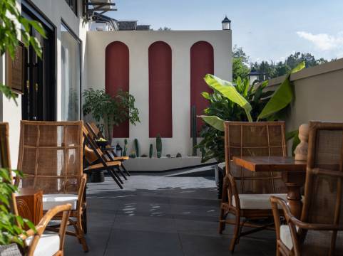 黔欢flower设计师野奢度假民宿(小七孔景区东门售票大厅店)图片