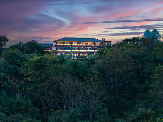 腾冲拓朴·云崖望山温泉民宿