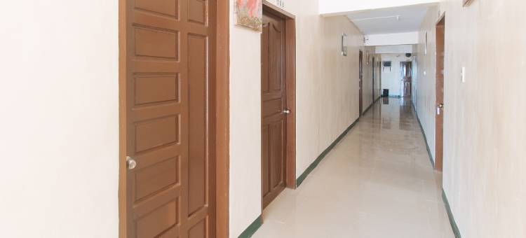 瑞德多兹 @ 西部比库坦特兰斯因恩(RedDoorz @ Western Bicutan Transients Inn)图片