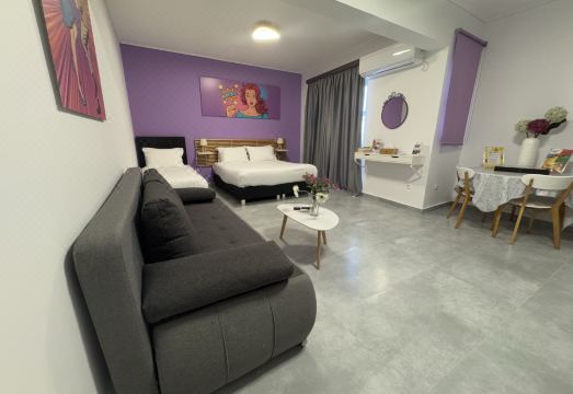 Connect Suites Hotel Overview