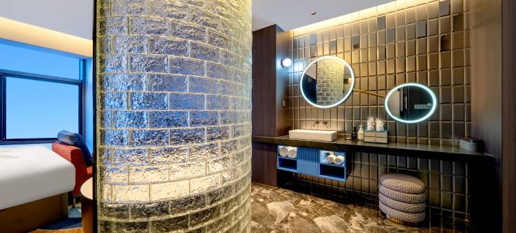 布尔曼设计师酒店(群力新区河山街地铁站店)图片