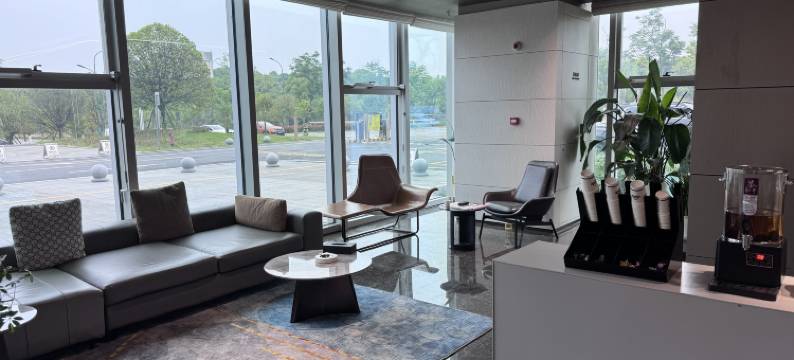 米蔻米酒店(黄花机场T2航站楼大路村地铁站店)图片