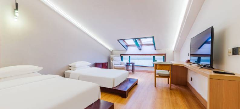 杭州蓝天清水湾酒店(西湖雷峰塔店)图片