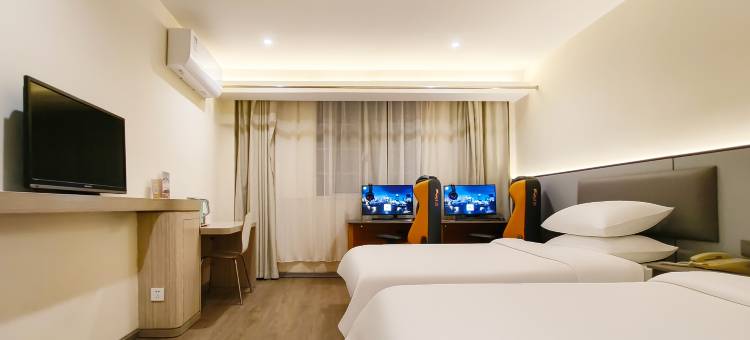 亚信电竞酒店(嘉善外环东路火车站店)图片