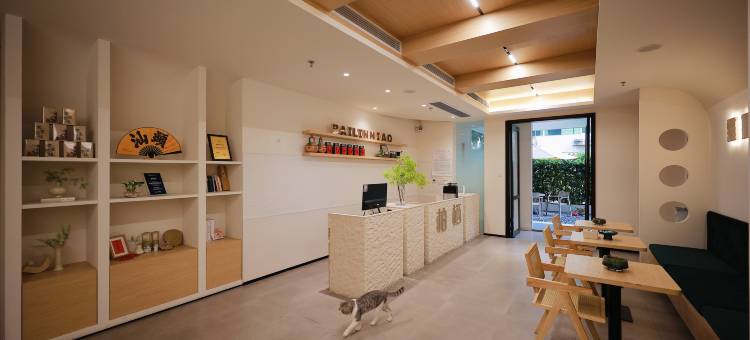 柏栖·侘寂美学民宿(万象城龙眼南路美食街店)图片