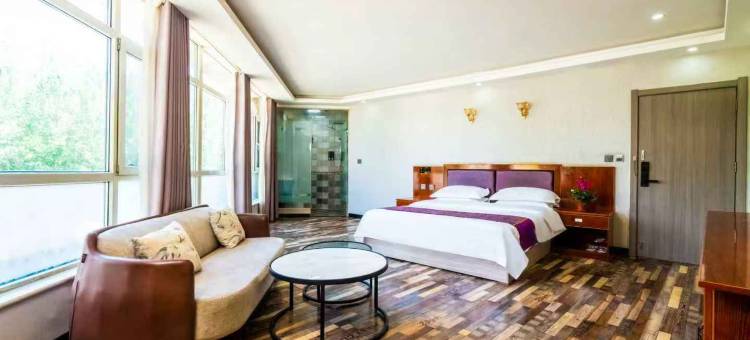 顺航精选酒店(西宁曹家堡机场店)图片