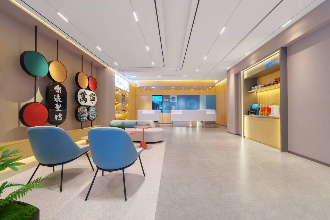 如家酒店·NEO(万宁华亚欢乐城高铁站店)图片