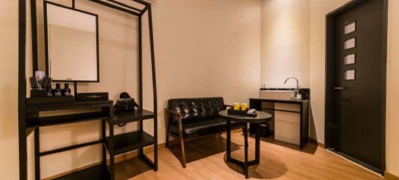 一山耶洛8霍特尔(Yellow 8 Hotel)图片