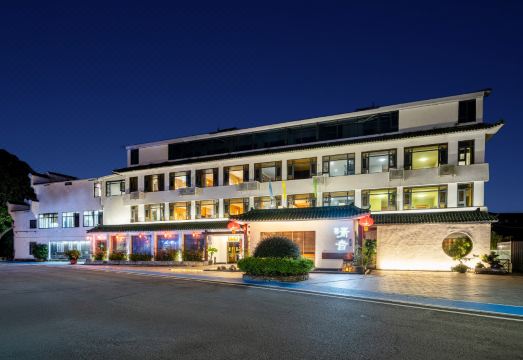 Qingyin HotelOver view