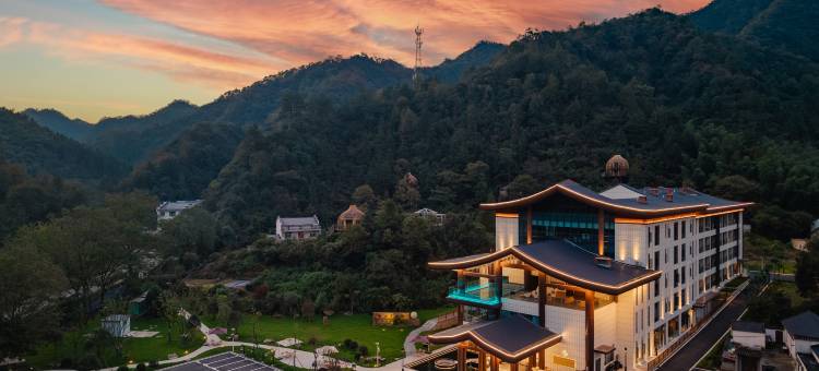 明都花開半朵温泉度假酒店图片