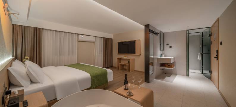 龙猫精灵酒店(南昌八一广场滕王阁店)图片