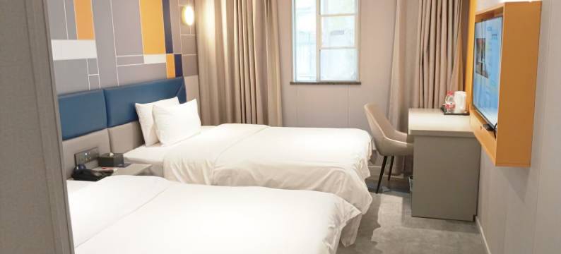 7天酒店(武汉大学广埠屯地铁站店)图片