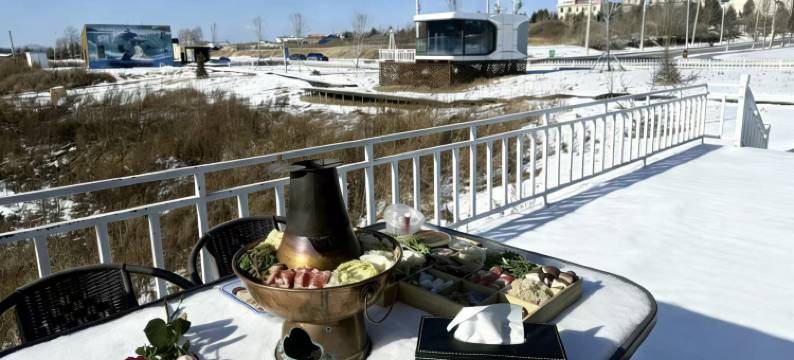 印象池西太空舱露营地(长白山旅游集散服务中心店)图片