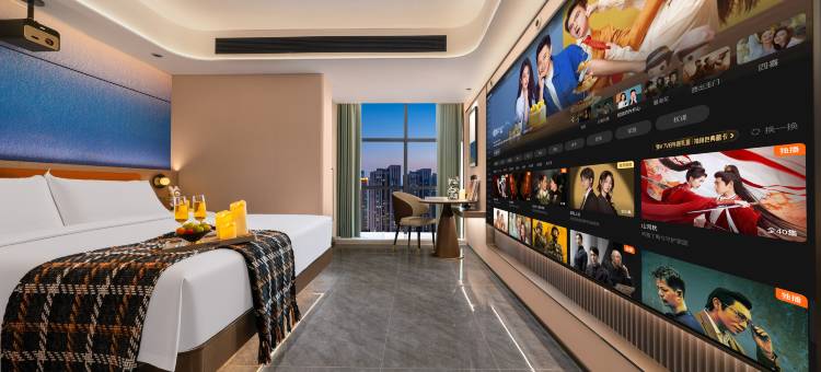 叶与晨电竞电影酒店(曼哈顿广场燕庄地铁站店)图片