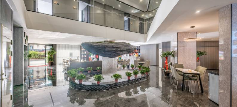 御品景江度假酒店(西双版纳景洪告庄星光夜市店)图片