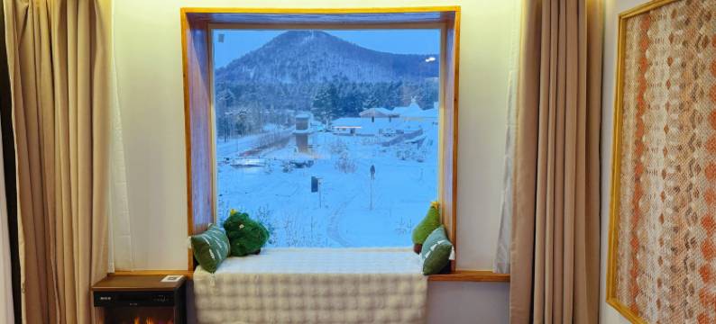 三莫三可·拾叶知悠酒店图片