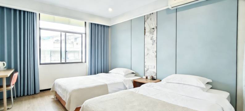 星梦轻居民宿(广汉夜市百伦广场店)图片