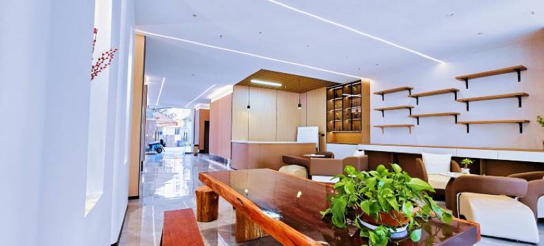 楚雄丽呈睿轩酒店(东兴中学政务中心店)图片